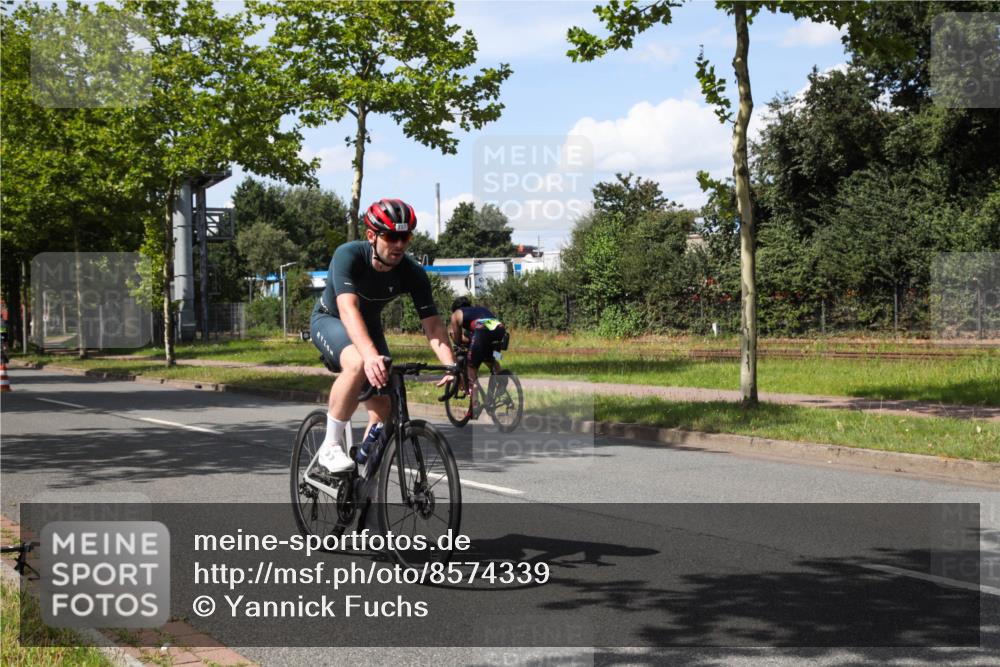10.08.2025 - GEWOBA Citytriathlon Bremen Yannick Fuchs http://msf.ph/oto/8574339 10.08.2025 14:12:47 Radfahren 95, 117, 148, 155 meine-sportfotos.de