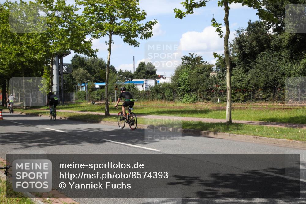 10.08.2025 - GEWOBA Citytriathlon Bremen Yannick Fuchs http://msf.ph/oto/8574393 10.08.2025 14:13:54 Radfahren  meine-sportfotos.de