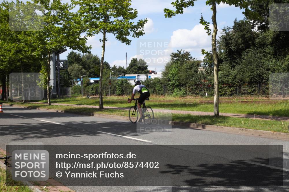 10.08.2025 - GEWOBA Citytriathlon Bremen Yannick Fuchs http://msf.ph/oto/8574402 10.08.2025 14:14:00 Radfahren  meine-sportfotos.de