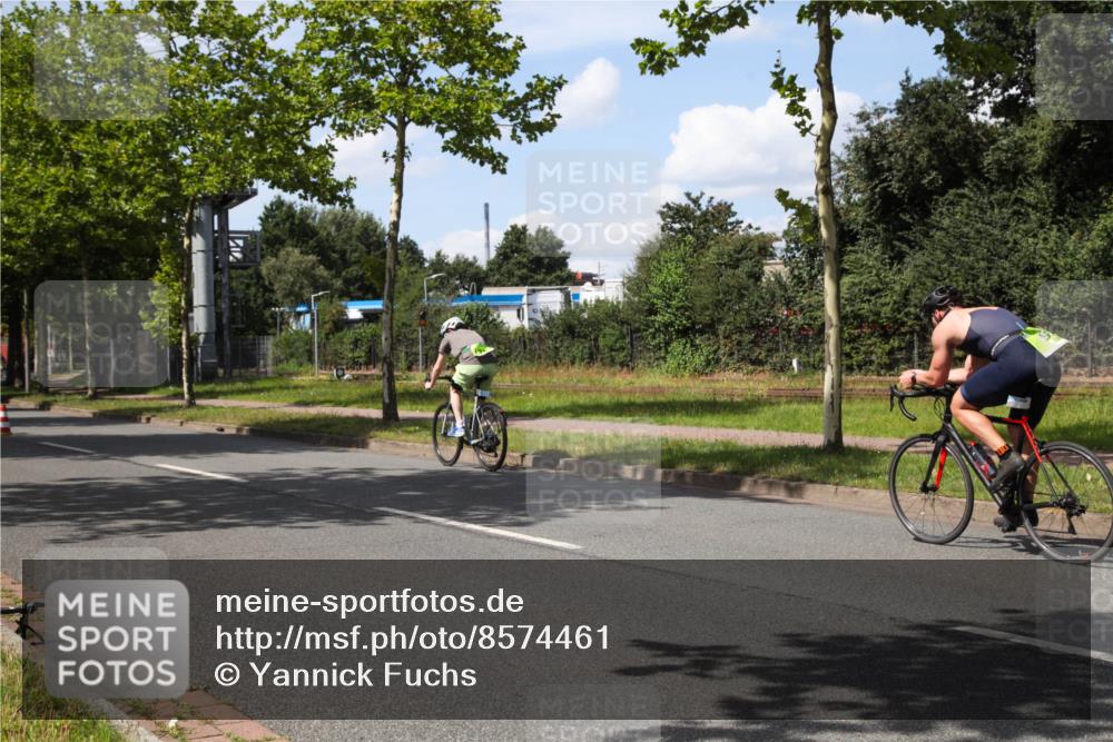 10.08.2025 - GEWOBA Citytriathlon Bremen Yannick Fuchs http://msf.ph/oto/8574461 10.08.2025 14:14:29 Radfahren 77, 93, 122, 143 meine-sportfotos.de