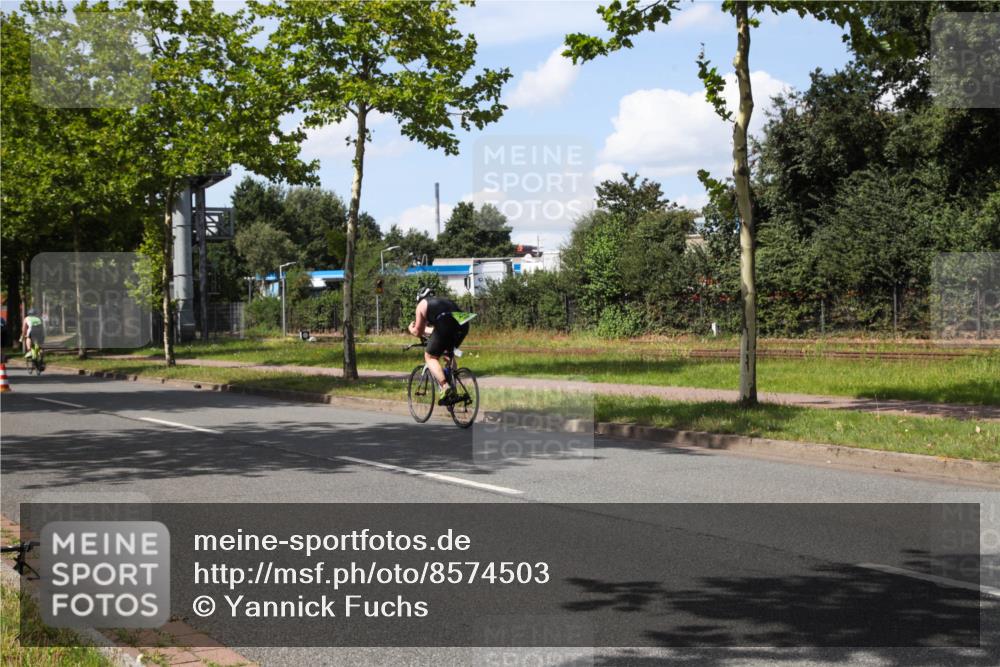 10.08.2025 - GEWOBA Citytriathlon Bremen Yannick Fuchs http://msf.ph/oto/8574503 10.08.2025 14:14:52 Radfahren 37, 68, 82, 96, 105, 113, 151, 226 meine-sportfotos.de