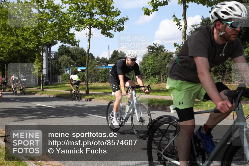 10.08.2025 - GEWOBA Citytriathlon Bremen Yannick Fuchs http://msf.ph/oto/8574607 10.08.2025 14:15:35 Radfahren 54, 72, 74, 97, 98, 118, 123, 187 meine-sportfotos.de