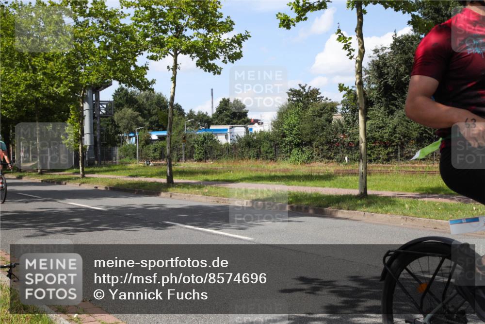 10.08.2025 - GEWOBA Citytriathlon Bremen Yannick Fuchs http://msf.ph/oto/8574696 10.08.2025 14:16:28 Radfahren 31, 38, 48, 57, 63, 64, 121, 144, 152, 173 meine-sportfotos.de