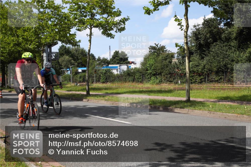 10.08.2025 - GEWOBA Citytriathlon Bremen Yannick Fuchs http://msf.ph/oto/8574698 10.08.2025 14:16:29 Radfahren 31, 38, 48, 57, 63, 64, 121, 144, 152, 173 meine-sportfotos.de