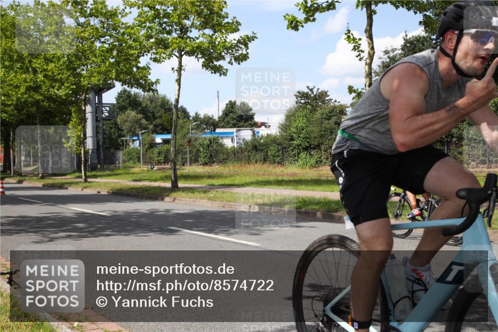 10.08.2025 - GEWOBA Citytriathlon Bremen Yannick Fuchs http://msf.ph/oto/8574722 10.08.2025 14:16:36 Radfahren 31, 57, 63, 64, 121, 144, 152, 173 meine-sportfotos.de