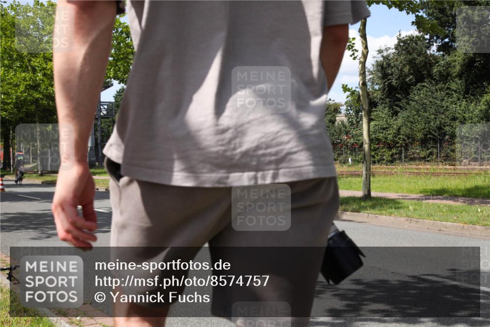 10.08.2025 - GEWOBA Citytriathlon Bremen Yannick Fuchs http://msf.ph/oto/8574757 10.08.2025 14:16:47 Radfahren 20, 32, 41 meine-sportfotos.de