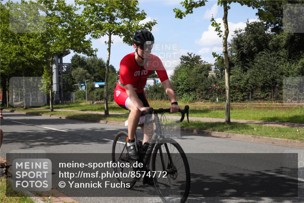 10.08.2025 - GEWOBA Citytriathlon Bremen Yannick Fuchs http://msf.ph/oto/8574772 10.08.2025 14:16:53 Radfahren 20, 32, 41, 78 meine-sportfotos.de