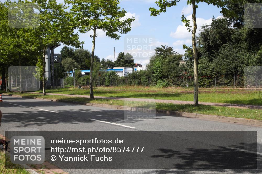 10.08.2025 - GEWOBA Citytriathlon Bremen Yannick Fuchs http://msf.ph/oto/8574777 10.08.2025 14:17:10 Radfahren 32, 58, 78, 136, 164 meine-sportfotos.de
