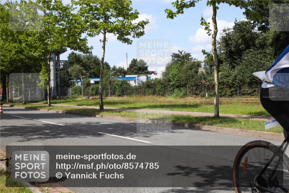 10.08.2025 - GEWOBA Citytriathlon Bremen Yannick Fuchs http://msf.ph/oto/8574785 10.08.2025 14:17:16 Radfahren 58, 136, 164 meine-sportfotos.de