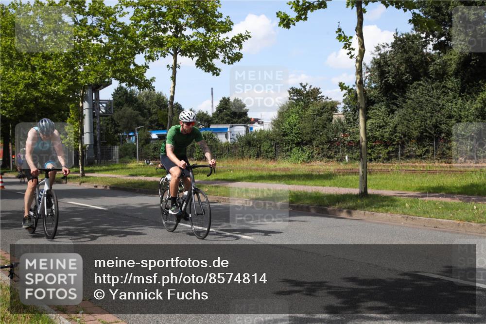 10.08.2025 - GEWOBA Citytriathlon Bremen Yannick Fuchs http://msf.ph/oto/8574814 10.08.2025 14:17:54 Radfahren 51, 91, 240, 263 meine-sportfotos.de