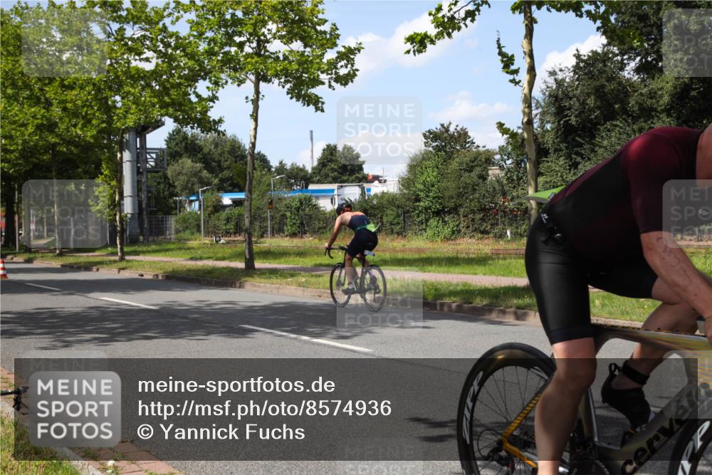10.08.2025 - GEWOBA Citytriathlon Bremen Yannick Fuchs http://msf.ph/oto/8574936 10.08.2025 14:19:23 Radfahren 84, 124, 126, 162, 201, 227, 239, 254 meine-sportfotos.de
