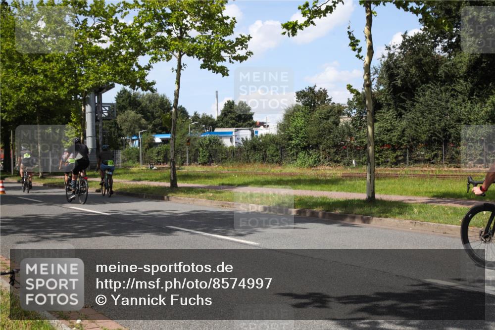 10.08.2025 - GEWOBA Citytriathlon Bremen Yannick Fuchs http://msf.ph/oto/8574997 10.08.2025 14:19:54 Radfahren 18, 36, 59, 170, 174, 195, 287 meine-sportfotos.de