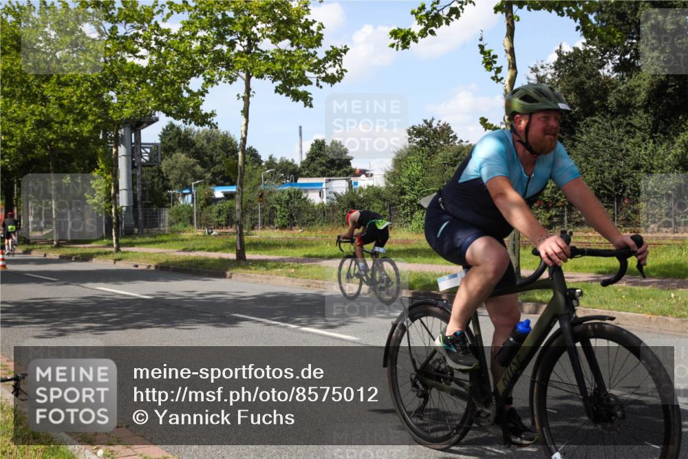 10.08.2025 - GEWOBA Citytriathlon Bremen Yannick Fuchs http://msf.ph/oto/8575012 10.08.2025 14:20:07 Radfahren 18, 36, 52, 130, 195, 197, 238, 256, 257 meine-sportfotos.de