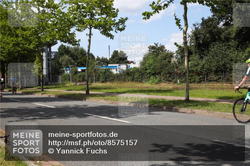 10.08.2025 - GEWOBA Citytriathlon Bremen Yannick Fuchs http://msf.ph/oto/8575157 10.08.2025 14:22:08 Radfahren 109, 186, 215, 224, 253, 258 meine-sportfotos.de