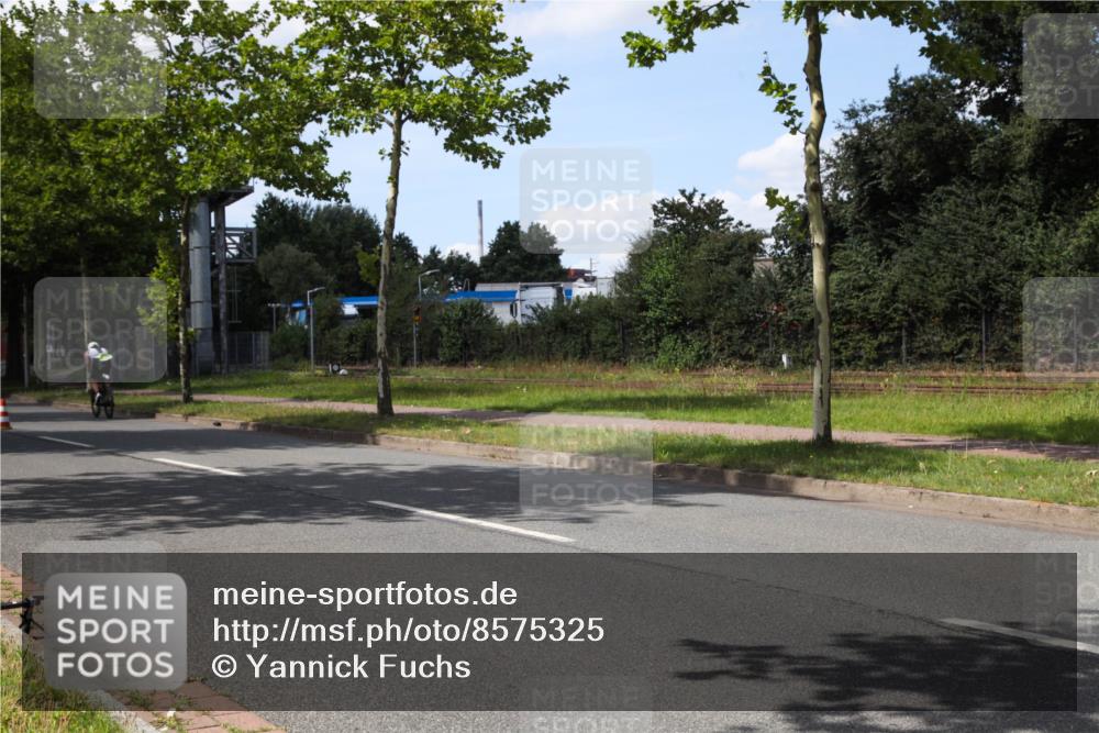 10.08.2025 - GEWOBA Citytriathlon Bremen Yannick Fuchs http://msf.ph/oto/8575325 10.08.2025 14:23:55 Radfahren 128, 158, 221 meine-sportfotos.de