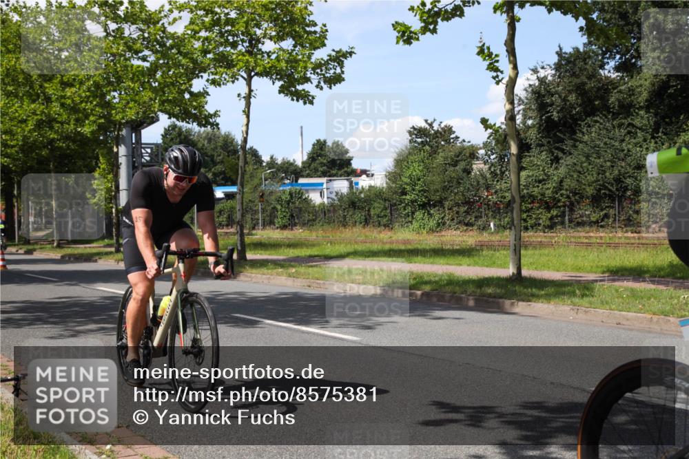 10.08.2025 - GEWOBA Citytriathlon Bremen Yannick Fuchs http://msf.ph/oto/8575381 10.08.2025 14:25:15 Radfahren 49, 85, 166, 202, 208, 235, 267, 270, 323, 326, 336, 462, 479 meine-sportfotos.de