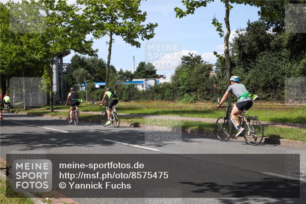 10.08.2025 - GEWOBA Citytriathlon Bremen Yannick Fuchs http://msf.ph/oto/8575475 10.08.2025 14:26:08 Radfahren 181, 220, 231, 273, 278, 325, 331, 446 meine-sportfotos.de