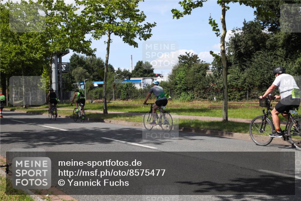 10.08.2025 - GEWOBA Citytriathlon Bremen Yannick Fuchs http://msf.ph/oto/8575477 10.08.2025 14:26:09 Radfahren 181, 220, 231, 273, 278, 325, 331, 446 meine-sportfotos.de