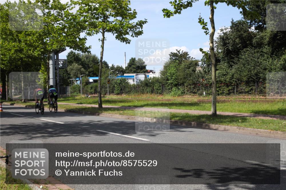 10.08.2025 - GEWOBA Citytriathlon Bremen Yannick Fuchs http://msf.ph/oto/8575529 10.08.2025 14:26:24 Radfahren 278, 360, 404, 453, 532 meine-sportfotos.de