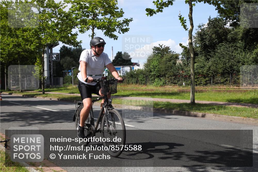 10.08.2025 - GEWOBA Citytriathlon Bremen Yannick Fuchs http://msf.ph/oto/8575588 10.08.2025 14:27:13 Radfahren 189, 196, 276, 286, 305, 318, 441, 457 meine-sportfotos.de