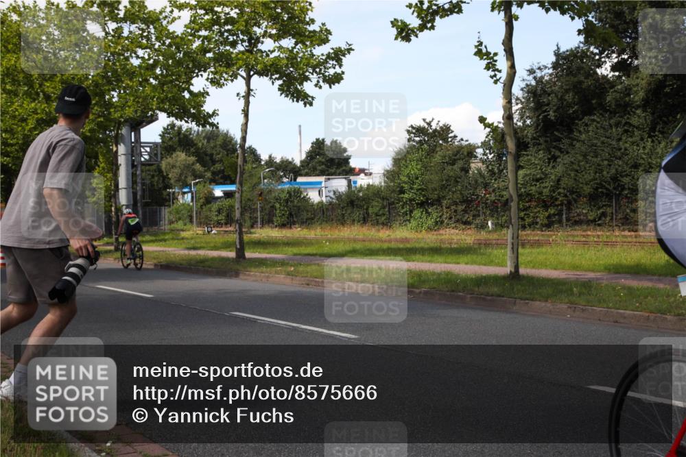 10.08.2025 - GEWOBA Citytriathlon Bremen Yannick Fuchs http://msf.ph/oto/8575666 10.08.2025 14:27:52 Radfahren 159, 194, 293, 322, 363 meine-sportfotos.de