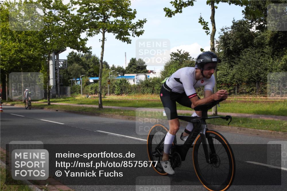 10.08.2025 - GEWOBA Citytriathlon Bremen Yannick Fuchs http://msf.ph/oto/8575677 10.08.2025 14:27:55 Radfahren 70, 159, 194, 293, 322 meine-sportfotos.de