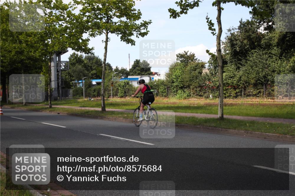 10.08.2025 - GEWOBA Citytriathlon Bremen Yannick Fuchs http://msf.ph/oto/8575684 10.08.2025 14:27:58 Radfahren 70, 159, 194, 293, 322 meine-sportfotos.de
