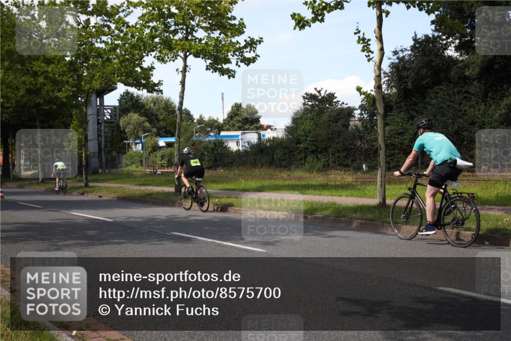 10.08.2025 - GEWOBA Citytriathlon Bremen Yannick Fuchs http://msf.ph/oto/8575700 10.08.2025 14:28:21 Radfahren 367, 382, 401, 448 meine-sportfotos.de