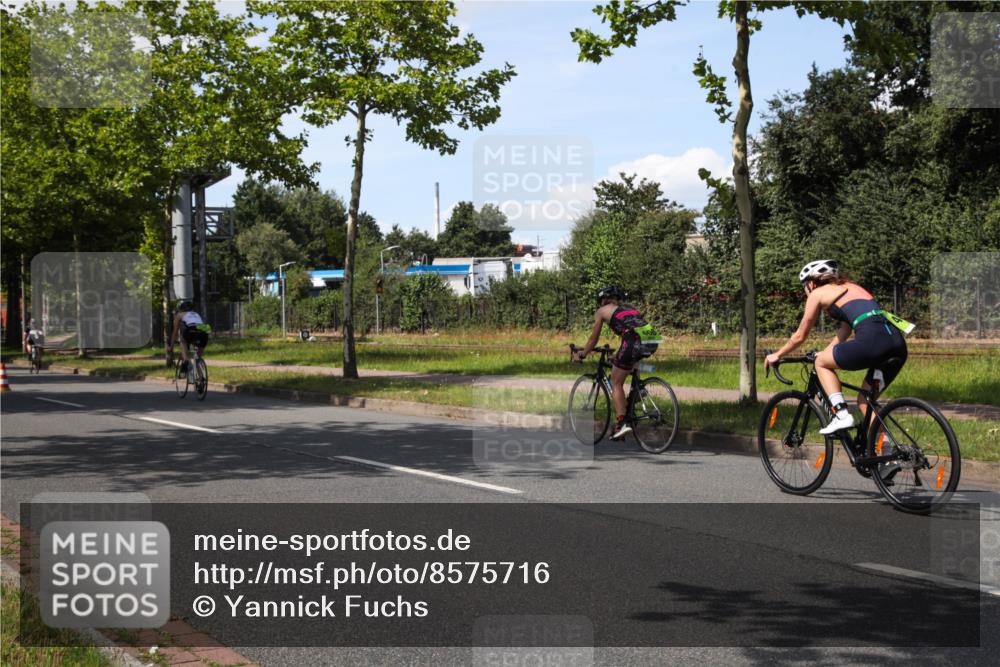 10.08.2025 - GEWOBA Citytriathlon Bremen Yannick Fuchs http://msf.ph/oto/8575716 10.08.2025 14:28:39 Radfahren 171, 193, 237, 350, 367, 401, 467, 483 meine-sportfotos.de