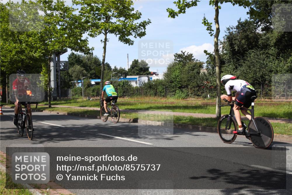 10.08.2025 - GEWOBA Citytriathlon Bremen Yannick Fuchs http://msf.ph/oto/8575737 10.08.2025 14:28:55 Radfahren 168, 171, 172, 193, 321, 350, 403, 483 meine-sportfotos.de
