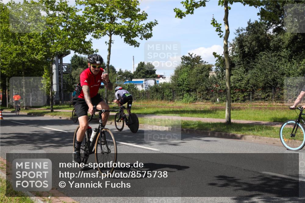 10.08.2025 - GEWOBA Citytriathlon Bremen Yannick Fuchs http://msf.ph/oto/8575738 10.08.2025 14:28:55 Radfahren 168, 171, 172, 193, 321, 350, 403, 483 meine-sportfotos.de