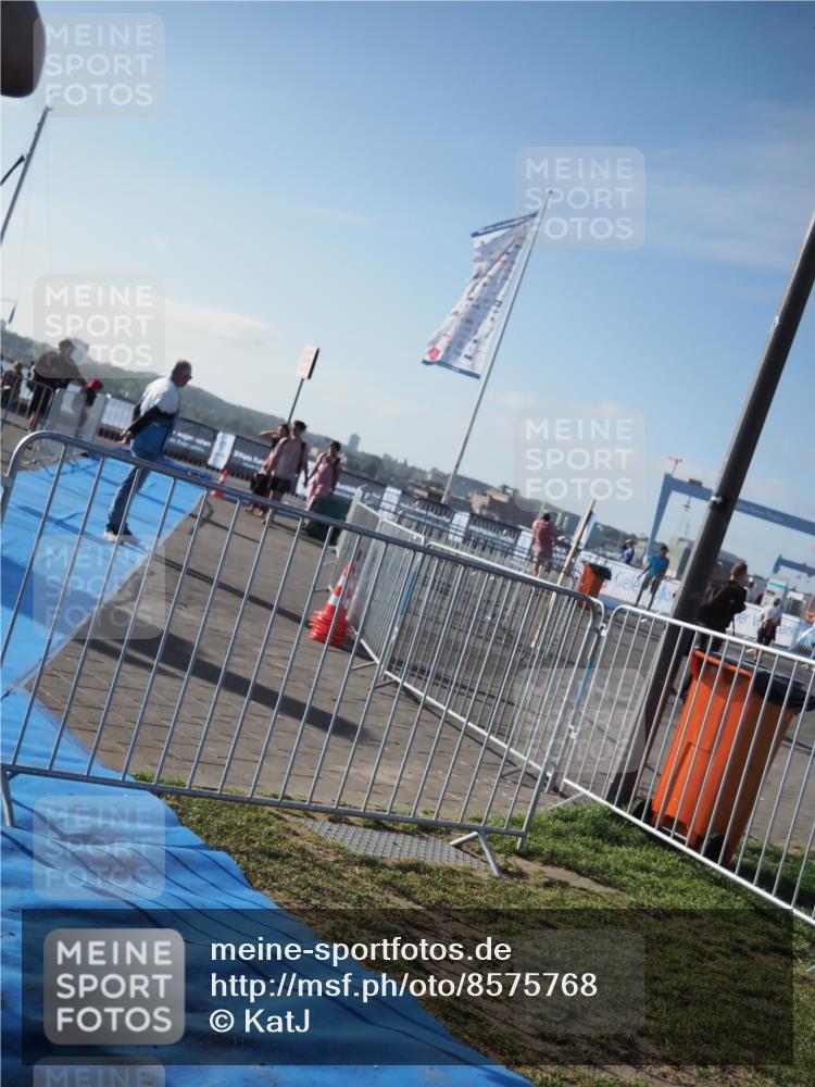 17.08.2025 - KN Förde Triathlon 2025 KatJ http://msf.ph/oto/8575768 17.08.2025 08:40:49 Schwimmen  meine-sportfotos.de
