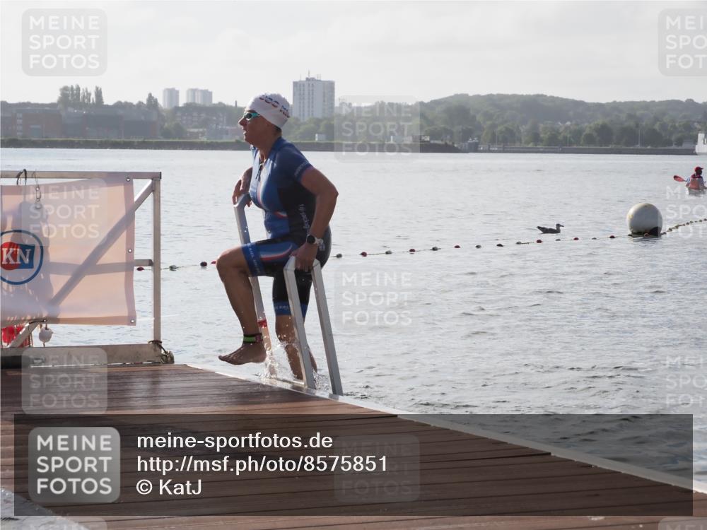 17.08.2025 - KN Förde Triathlon 2025 KatJ http://msf.ph/oto/8575851 17.08.2025 09:09:57 Schwimmen 102, 108, 110, 108, 110 meine-sportfotos.de
