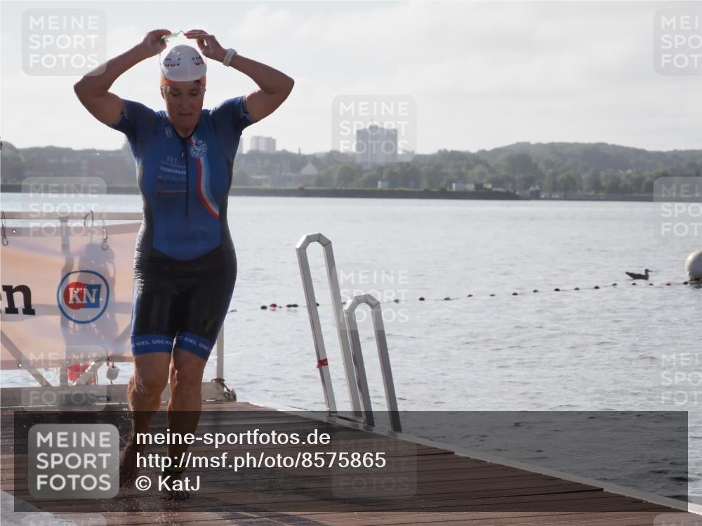 17.08.2025 - KN Förde Triathlon 2025 KatJ http://msf.ph/oto/8575865 17.08.2025 09:09:59 Schwimmen 102, 108, 110, 102, 108, 110 meine-sportfotos.de