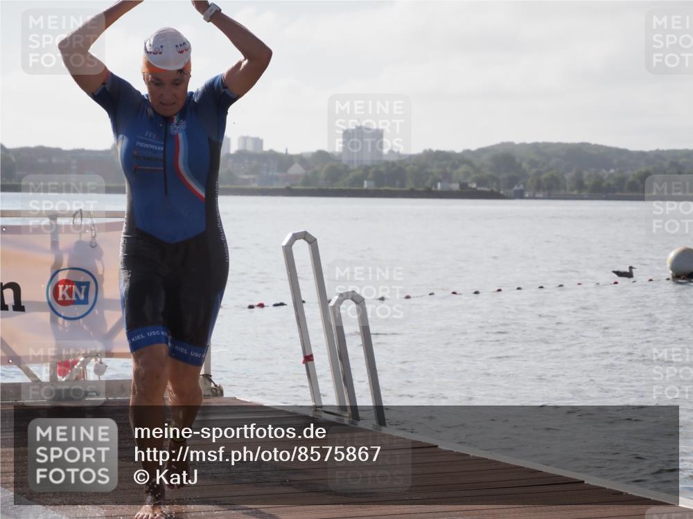 17.08.2025 - KN Förde Triathlon 2025 KatJ http://msf.ph/oto/8575867 17.08.2025 09:09:59 Schwimmen 102, 108, 110, 102, 108, 110 meine-sportfotos.de