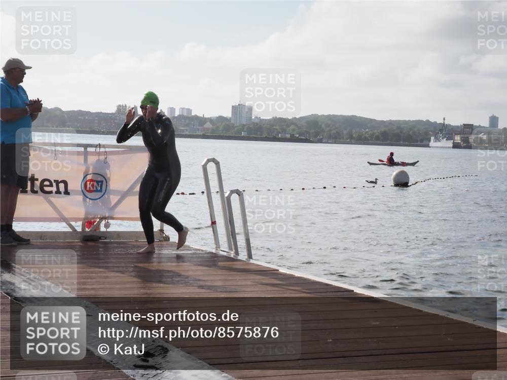 17.08.2025 - KN Förde Triathlon 2025 KatJ http://msf.ph/oto/8575876 17.08.2025 09:10:08 Schwimmen 102, 109, 110, 120, 102, 110, 120 meine-sportfotos.de