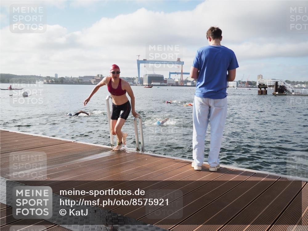 17.08.2025 - KN Förde Triathlon 2025 KatJ http://msf.ph/oto/8575921 17.08.2025 09:10:18 Schwimmen 105, 109, 114, 119, 120, 102, 109, 114, 119, 120 meine-sportfotos.de