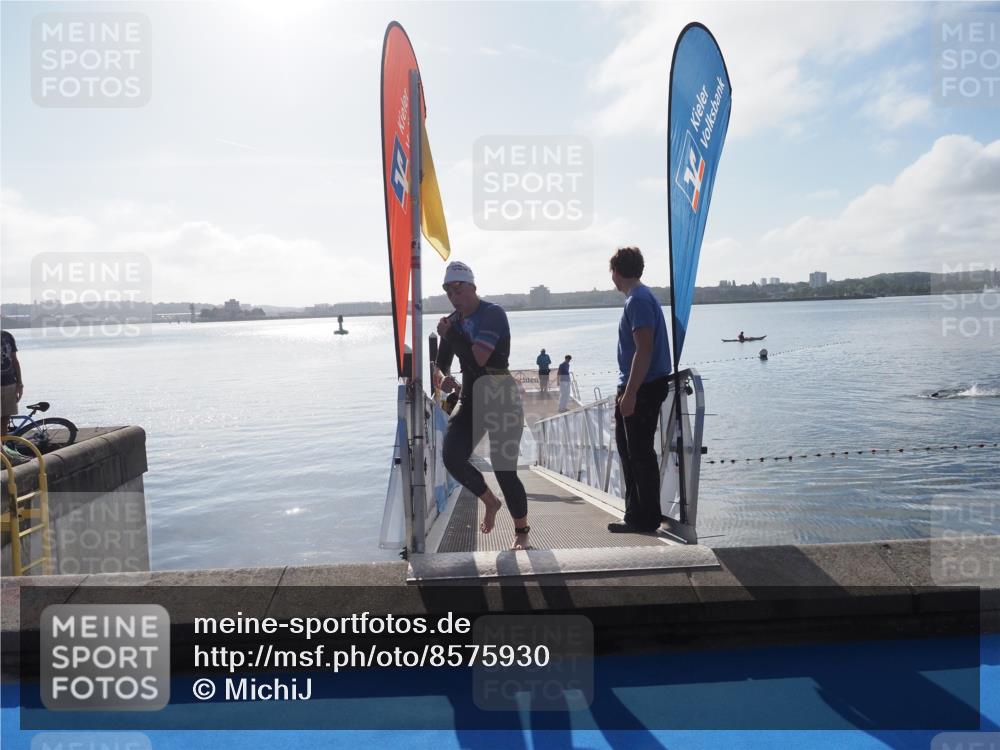 17.08.2025 - KN Förde Triathlon 2025 MichiJ http://msf.ph/oto/8575930 17.08.2025 09:07:44 Schwimmen 103, 104, 103, 104 meine-sportfotos.de