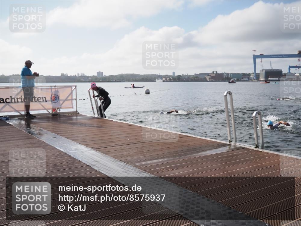 17.08.2025 - KN Förde Triathlon 2025 KatJ http://msf.ph/oto/8575937 17.08.2025 09:10:20 Schwimmen 105, 109, 114, 119, 253, 109, 114, 119, 120 meine-sportfotos.de