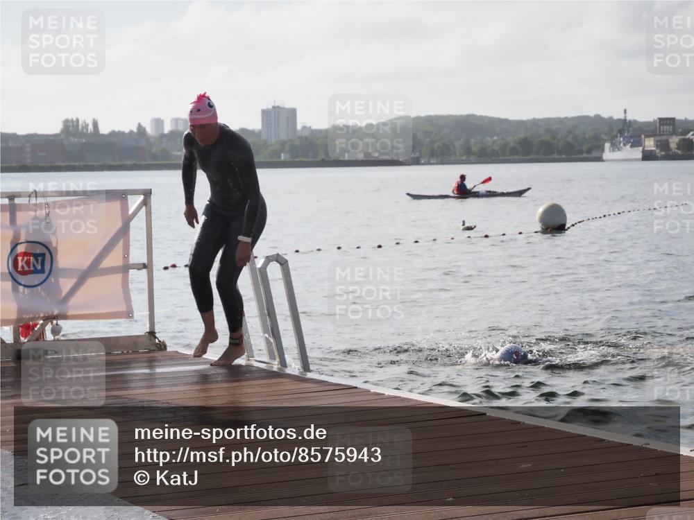 17.08.2025 - KN Förde Triathlon 2025 KatJ http://msf.ph/oto/8575943 17.08.2025 09:10:21 Schwimmen 105, 109, 114, 119, 253, 105, 109, 114, 119, 120 meine-sportfotos.de