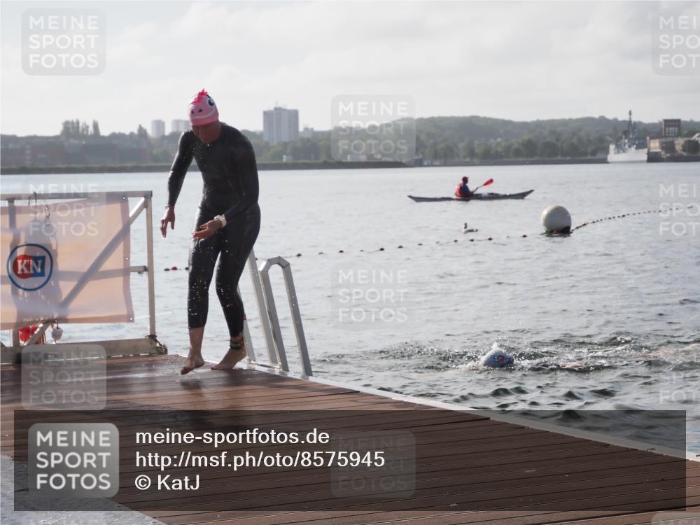 17.08.2025 - KN Förde Triathlon 2025 KatJ http://msf.ph/oto/8575945 17.08.2025 09:10:21 Schwimmen 105, 109, 114, 119, 253, 105, 109, 114, 119, 120 meine-sportfotos.de