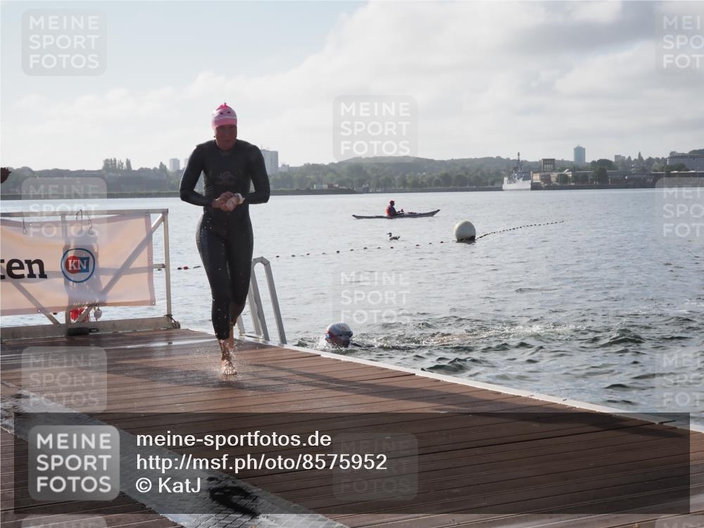17.08.2025 - KN Förde Triathlon 2025 KatJ http://msf.ph/oto/8575952 17.08.2025 09:10:22 Schwimmen 105, 109, 114, 119, 253, 105, 109, 114, 119, 120, 253 meine-sportfotos.de