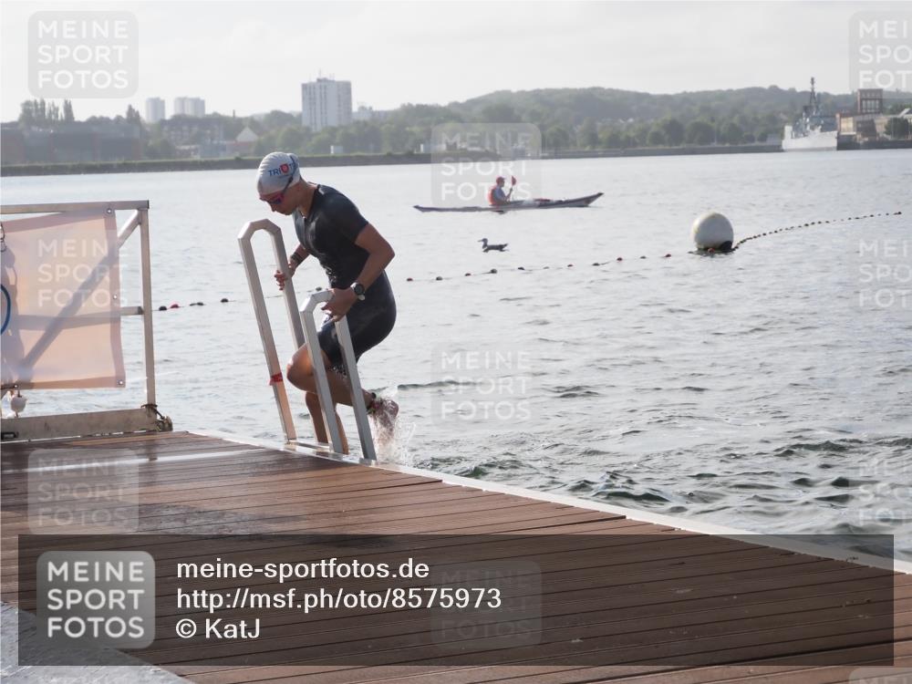17.08.2025 - KN Förde Triathlon 2025 KatJ http://msf.ph/oto/8575973 17.08.2025 09:10:26 Schwimmen 105, 114, 119, 253, 105, 109, 114, 119, 253 meine-sportfotos.de