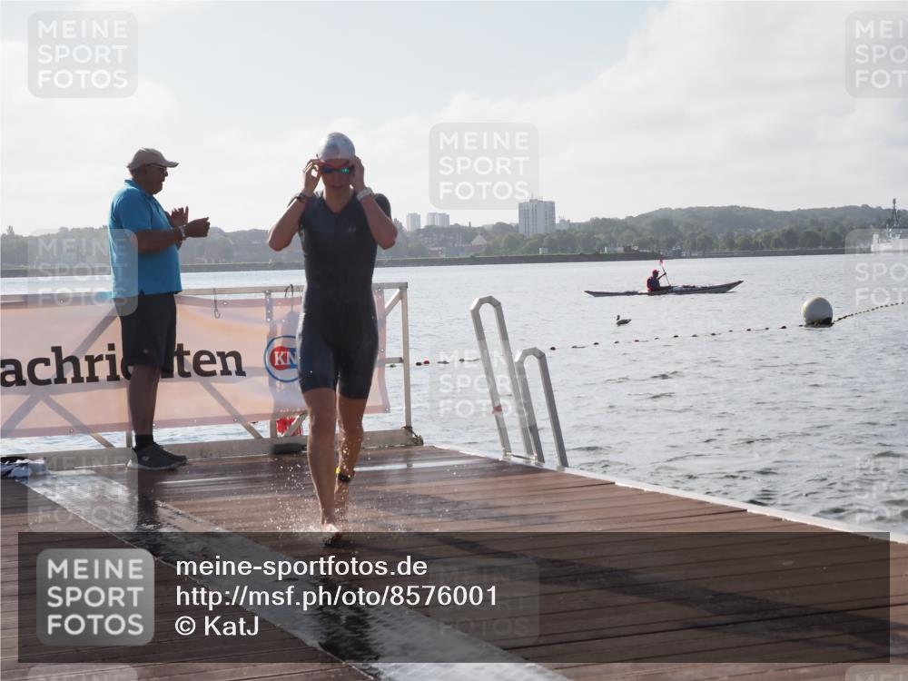 17.08.2025 - KN Förde Triathlon 2025 KatJ http://msf.ph/oto/8576001 17.08.2025 09:10:29 Schwimmen 105, 113, 114, 253, 105, 109, 114, 119, 253 meine-sportfotos.de