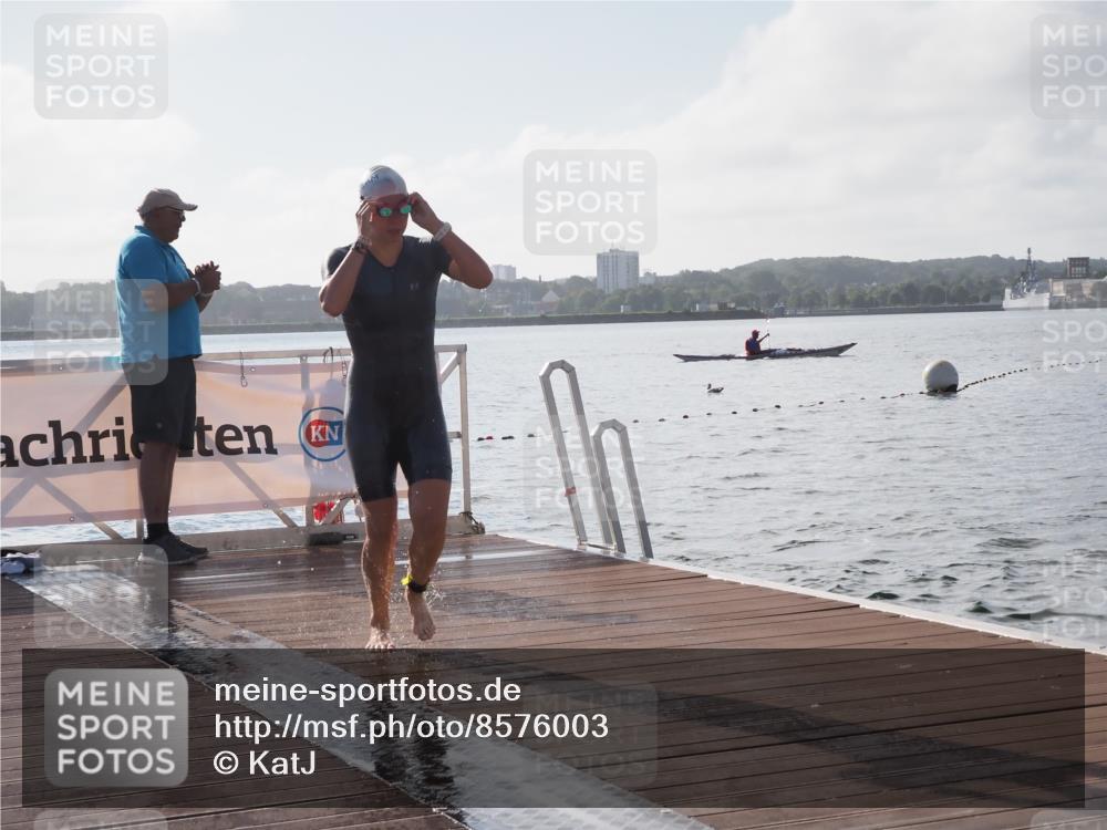 17.08.2025 - KN Förde Triathlon 2025 KatJ http://msf.ph/oto/8576003 17.08.2025 09:10:29 Schwimmen 105, 113, 114, 253, 105, 109, 114, 119, 253 meine-sportfotos.de