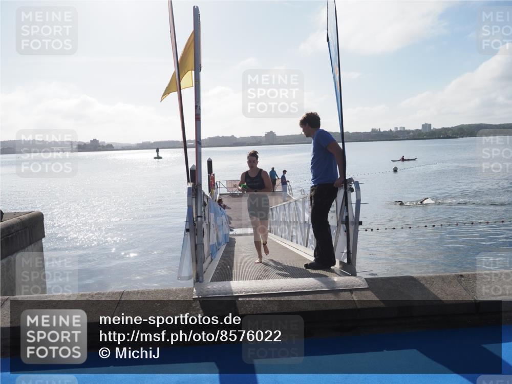 17.08.2025 - KN Förde Triathlon 2025 MichiJ http://msf.ph/oto/8576022 17.08.2025 09:08:12 Schwimmen 106, 252, 115, 252 meine-sportfotos.de
