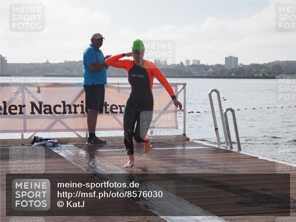 17.08.2025 - KN Förde Triathlon 2025 KatJ http://msf.ph/oto/8576030 17.08.2025 09:10:39 Schwimmen 113, 121, 105, 113, 121, 253 meine-sportfotos.de