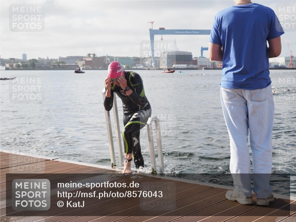 17.08.2025 - KN Förde Triathlon 2025 KatJ http://msf.ph/oto/8576043 17.08.2025 09:10:43 Schwimmen 113, 121, 113, 121 meine-sportfotos.de