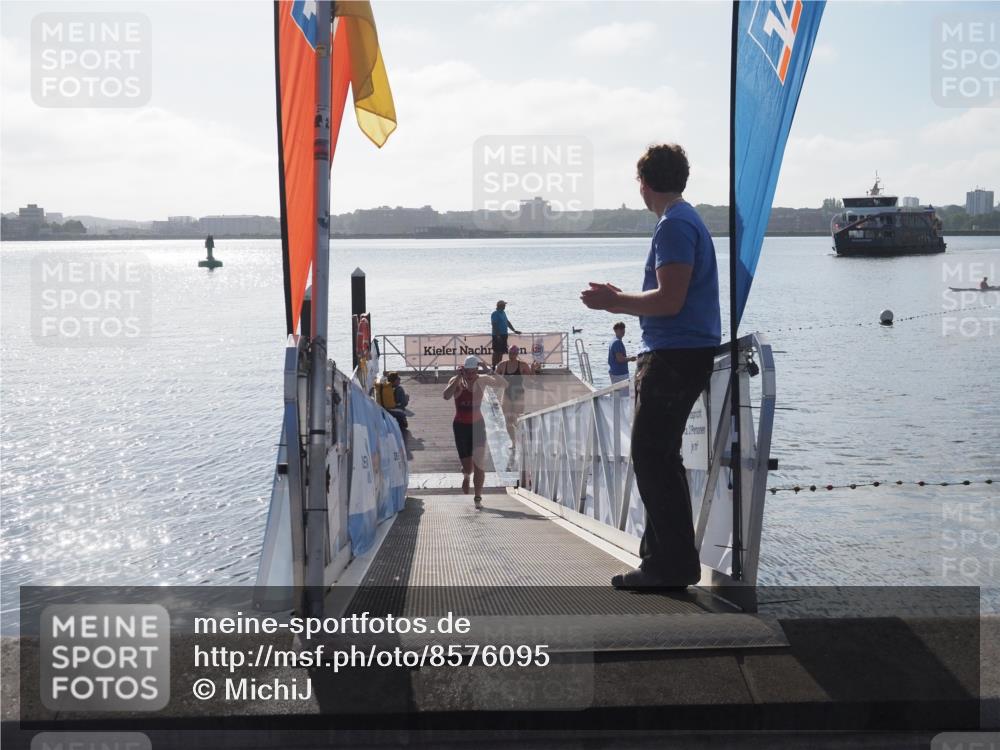 17.08.2025 - KN Förde Triathlon 2025 MichiJ http://msf.ph/oto/8576095 17.08.2025 09:08:55 Schwimmen 101, 107, 101, 107 meine-sportfotos.de