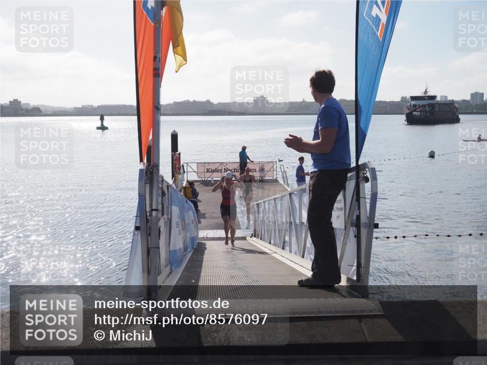 17.08.2025 - KN Förde Triathlon 2025 MichiJ http://msf.ph/oto/8576097 17.08.2025 09:08:55 Schwimmen 101, 107, 101, 107 meine-sportfotos.de